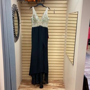 Dream Prom women Special Occasion dress USA Size 4